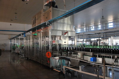 長城葡萄酒河北沙城產(chǎn)區(qū)擁有行業(yè)領(lǐng)先的自動(dòng)化生產(chǎn)線_中國膜工業(yè)協(xié)會(huì)